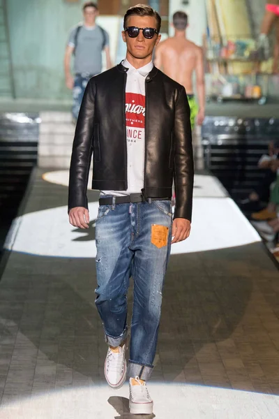 Look 27
